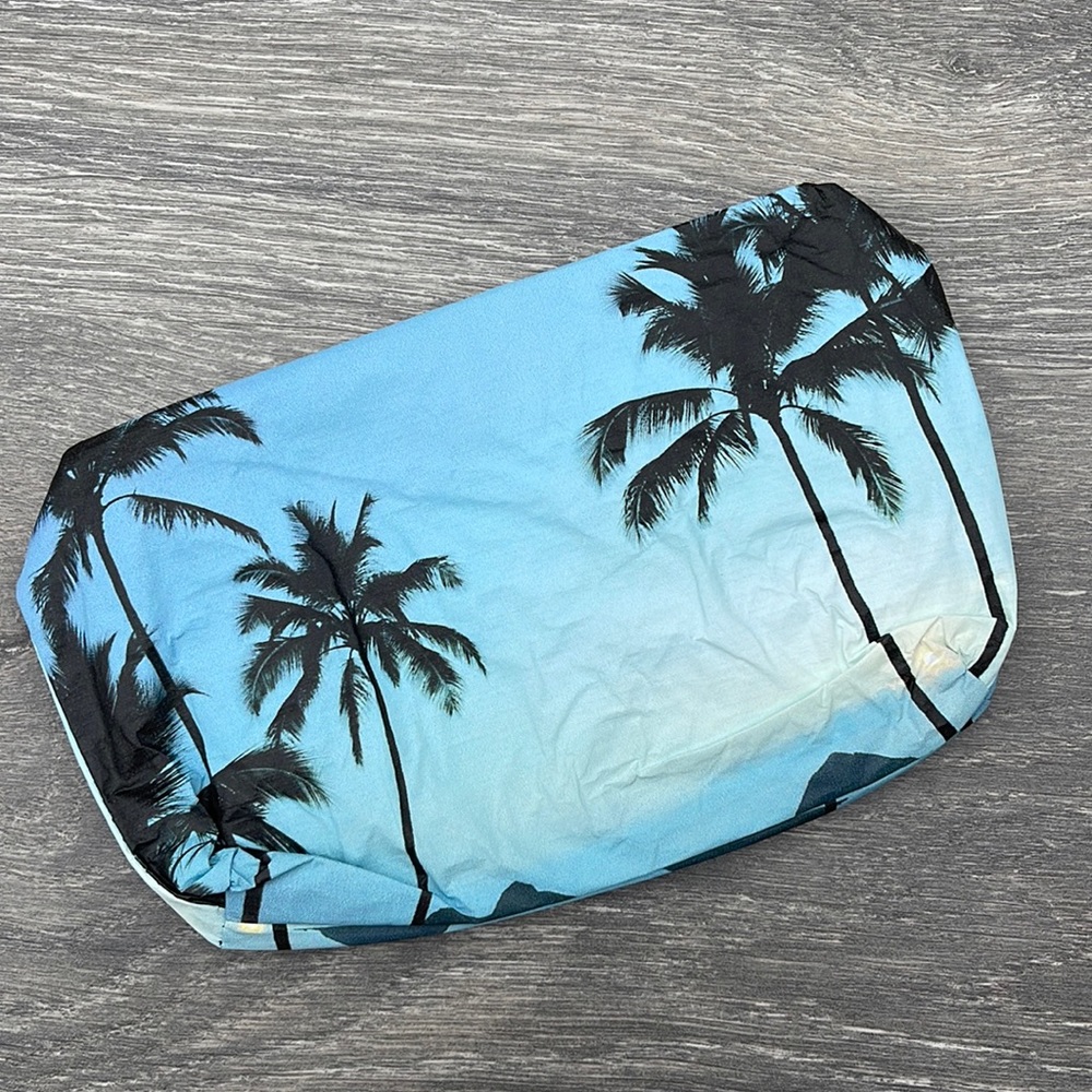 Aloha Collection Mini Samudra Mokulua Pouch - Picture 5 of 6